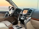 Toyota Land Cruiser VXR 2012 V8